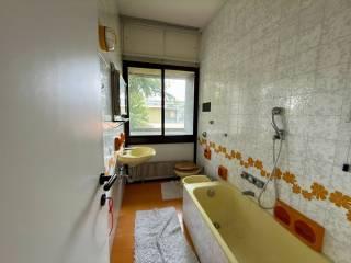 Villa unifamiliare via Giosuè Carducci 20A, Verano Brianza — foto 11 di 197