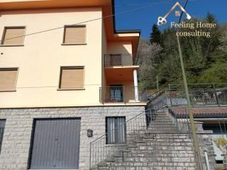 Villa bifamiliare via Papa Giovanni XXIII, Centro, Berbenno — foto 3 di 59