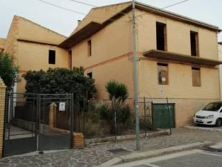 Villa bifamiliare corso Giorgio Castriota Skanderbeg, Chieuti — foto 3 di 11