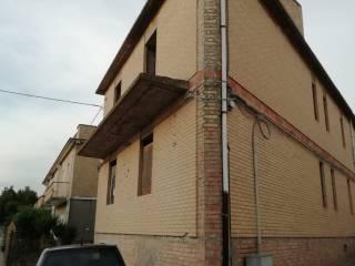 Villa bifamiliare corso Giorgio Castriota Skanderbeg, Chieuti — foto 6 di 11
