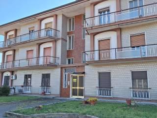 Trilocale via Duca d'Aosta 2, Centro, Tronzano Vercellese — foto 9 di 32