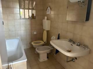 Casale via Bricco 11, Castagnole delle Lanze