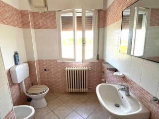 Quadrilocale via delle Roveri 6, Finale Emilia — foto 26 di 28