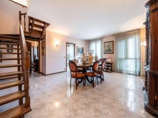 Quadrilocale piazza della bilancia 1, Centro, Campogalliano — foto 4 di 25