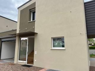 Villa bifamiliare via Giorgio Gaber, Centro, Bassano del Grappa — foto 27 di 29