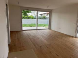 Villa bifamiliare via Giorgio Gaber, Centro, Bassano del Grappa — foto 3 di 29