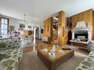 Villa unifamiliare via Monte Pizzo, Vercurago — foto 30 di 43