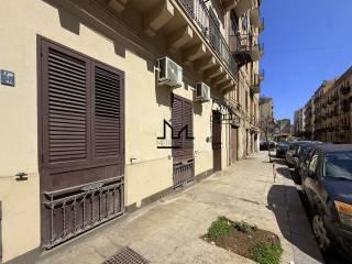 Bilocale via Ignazio Scimonelli 7, Zisa, Palermo — foto 6 di 27