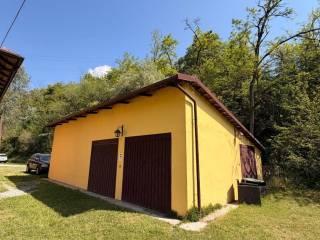 Casa colonica loclità valbella, Asti