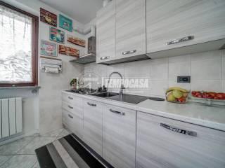 Trilocale via Massimo D'Antona, Centro, Castelletto Sopra Ticino — foto 13 di 30