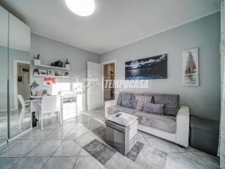 Trilocale via Massimo D'Antona, Centro, Castelletto Sopra Ticino — foto 7 di 30