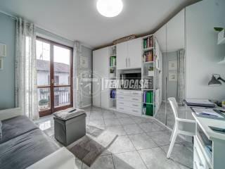 Trilocale via Massimo D'Antona, Centro, Castelletto Sopra Ticino — foto 12 di 30