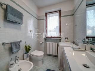 Trilocale via Massimo D'Antona, Centro, Castelletto Sopra Ticino — foto 29 di 30