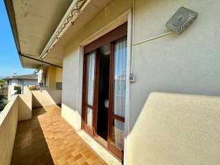 Trilocale via Europa, Centro, Monticello Conte Otto — foto 2 di 28