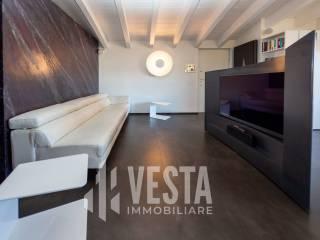 Trilocale via Kennedy Fornace, Lomagna — foto 13 di 38