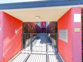 Trilocale via Kennedy Fornace, Lomagna — foto 3 di 38