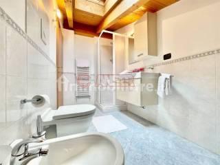 Appartamento primo piano, Centro, Argegno — foto 33 di 35
