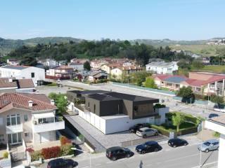 Appartamento viale degli Alpini, Centro, Sovizzo