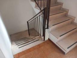 Bilocale buono stato, terzo piano, Brunate