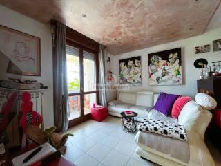 Appartamento via Ruffilli, Zimella — foto 8 di 25
