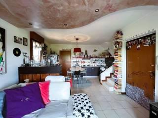 Appartamento via Ruffilli, Zimella — foto 24 di 25