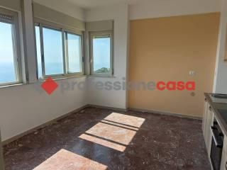 Trilocale via Nizzeti, Aci Castello — foto 21 di 29
