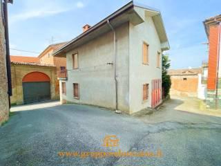 Terratetto unifamiliare 262 m², buono stato, Centro, Mombaruzzo — foto 2 di 33