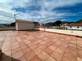 Trilocale via degli Ulivi 90, Calalunga Pietragrande, Montauro — foto 2 di 41