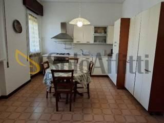 Quadrilocale via G. Parini 4, Centro, Legnago — foto 8 di 18