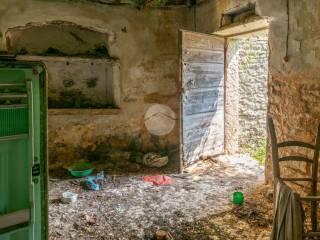 Casa colonica Località Sottosengia 1, Fumane — foto 15 di 22