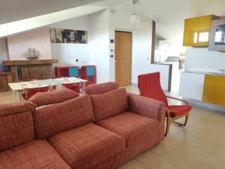 Mansarda via Giovanni XXIII 83, Centro, Ortona — foto 10 di 32