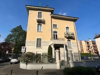Trilocale via Ezio Zambianchi 13, Centro, Bergamo — foto 11 di 41