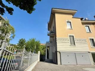 Trilocale via Ezio Zambianchi 13, Centro, Bergamo — foto 31 di 41