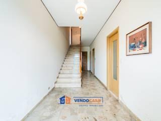Villa plurifamiliare via Bene Vagienna 65, Centro, Carrù — foto 25 di 28