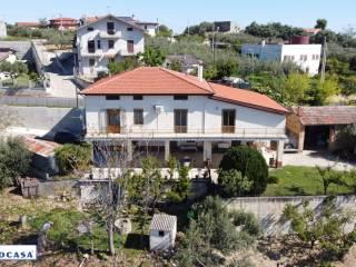 Villa unifamiliare Borgata Colli 18, Centro, Santa Maria Imbaro — foto 11 di 34