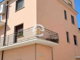 Quadrilocale via Spartaco 102, San Giovanni Rotondo — foto 3 di 9