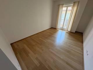 Trilocale via Vittorio Emanuele 64, Centro, Cherasco — foto 13 di 21