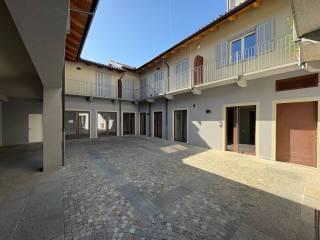 Bilocale via Vittorio Emanuele 62, Centro, Cherasco — foto 4 di 16