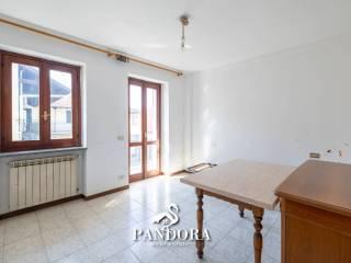 Trilocale via Verbano 18, Casorate Sempione — foto 7 di 32