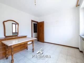 Trilocale via Verbano 18, Casorate Sempione — foto 19 di 32
