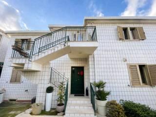 Villa bifamiliare via degli Emigrati, Centro, Vico del Gargano — foto 17 di 23
