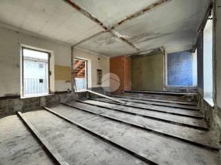Trilocale via Giuseppe Verdi 6, Centro, Barge — foto 6 di 9