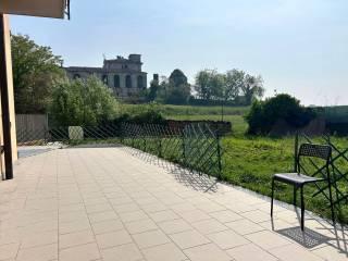 Trilocale buono stato, piano terra, Orio Litta — foto 5 di 18