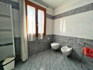 Villa a schiera 4 locali, ottimo stato, Centro, San Martino di Venezze — foto 7 di 19