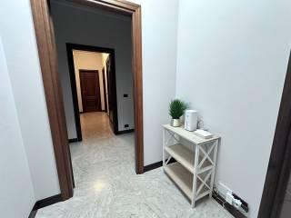 Monolocale via San Pio V 10, Borgo Piave, Corso Europa, Zona Ferrero, Alba — foto 16 di 17