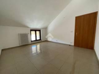 Mansarda piazza Caracco 5, Cassinasco — foto 8 di 20