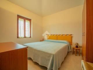 Villa a schiera via Vico Isola Piana 37, Case Peschiera Lu Fraili, San Teodoro — foto 3 di 16