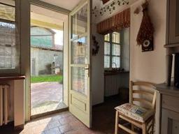 Casale via Roma 17, Piea