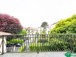 Terratetto unifamiliare via Vincenzo de Vit 30, Centro, Stresa — foto 12 di 50