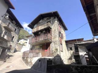 Terratetto unifamiliare 135 m², buono stato, Centro, Buglio in Monte — foto 8 di 22